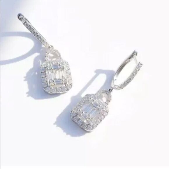 The Gatsby Earring drop in silver & zirconium drop earrings - Picture 4 of 6